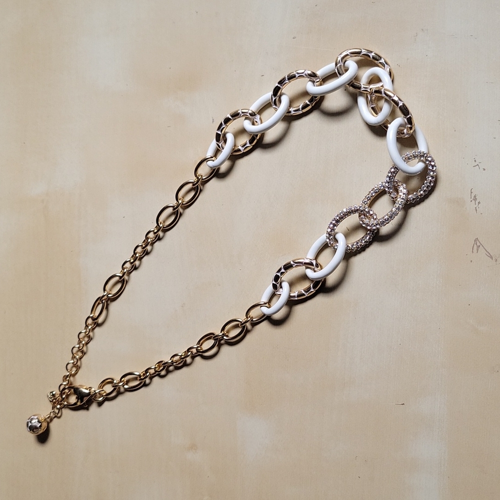 2/$40 BETSY JOHNSON Ivory Gold Link Necklace, NWOT